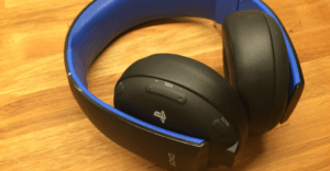 Arvostelussa Sony PlayStation Wireless Stereo Headset 2.0 ‐pelikuulokkeet